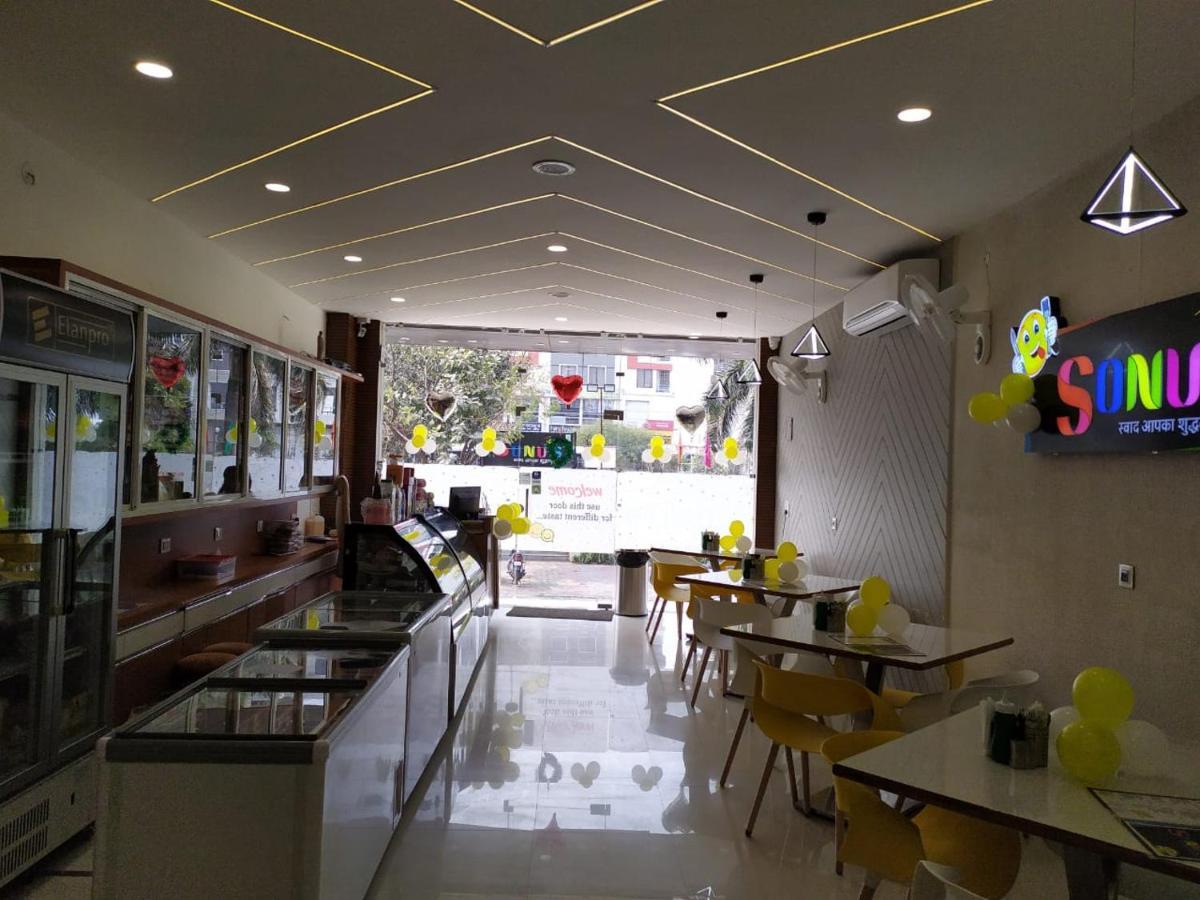 Hotel Tirth By Sonu'S Ujjain Exteriör bild